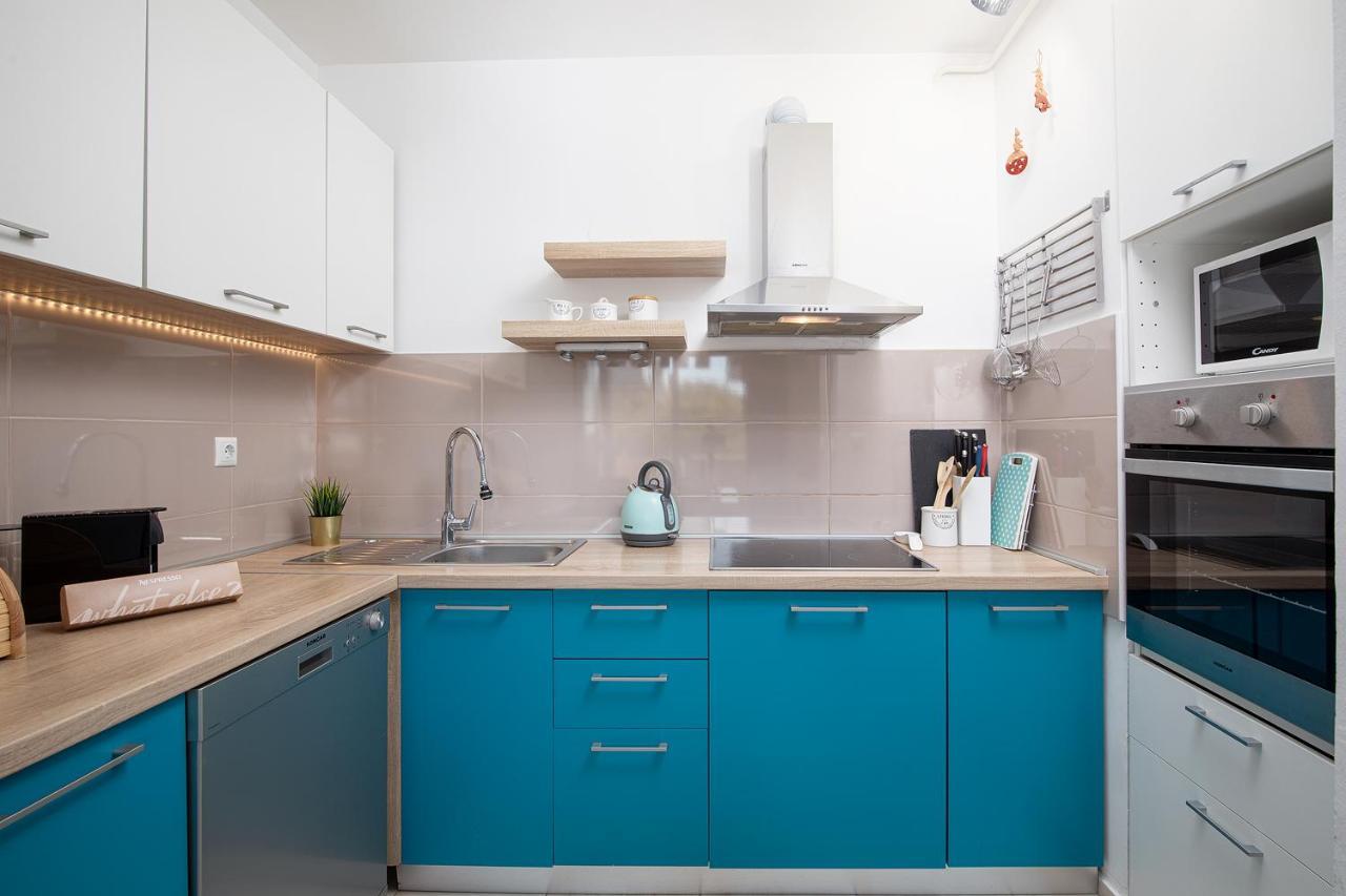 Stylish City Stay With Balcony & Free Parking PUY 외부 사진